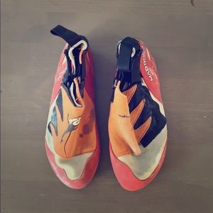 Mad Rock Kids Size 1 climbing shoes